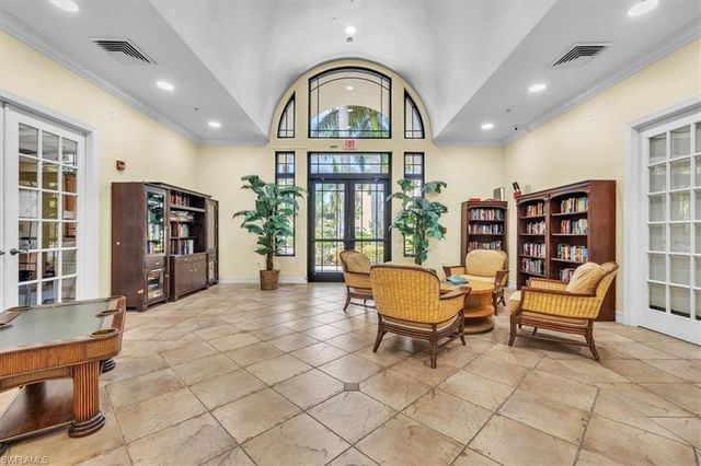 8261 Pathfinder LOOP 715, Fort Myers, FL 33919