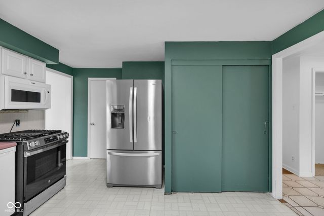 7730 Grandview Drive, Indianapolis, IN 46260