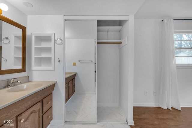 7730 Grandview Drive, Indianapolis, IN 46260