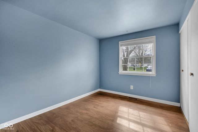 7730 Grandview Drive, Indianapolis, IN 46260