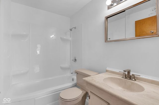 7730 Grandview Drive, Indianapolis, IN 46260