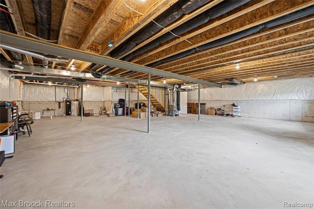 30153 Turtle Creek Circle, New Hudson, MI 48165