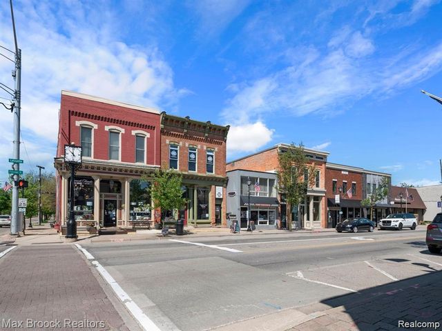 30153 Turtle Creek Circle, New Hudson, MI 48165