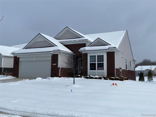 30153 Turtle Creek Circle, New Hudson, MI 48165