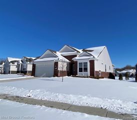 30153 Turtle Creek Circle, New Hudson, MI 48165
