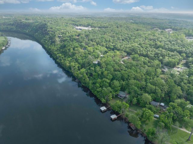 139 Palasade Court, Forsyth, MO 65653