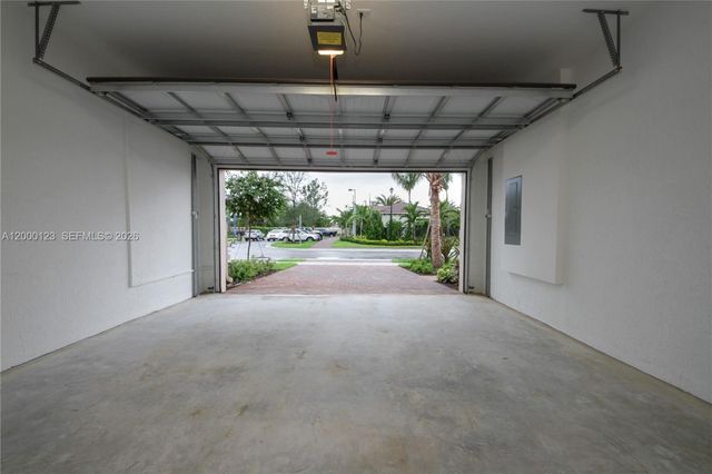 106 SW 127th Terrace 106, Plantation, FL 33325