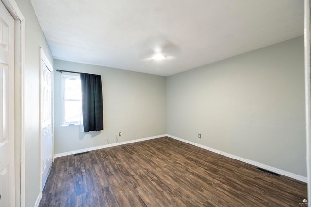 3305 Valleywood Drive, Manhattan, KS 66502