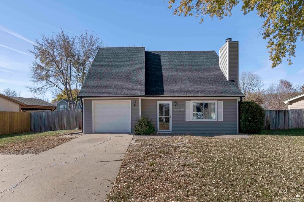 3305 Valleywood Drive, Manhattan, KS 66502