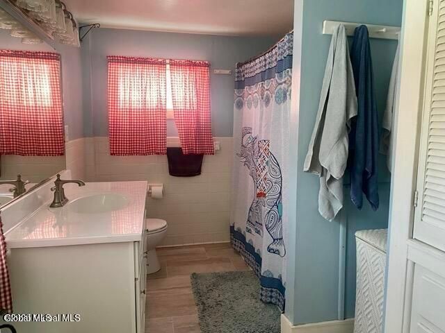 19 Center White Creek Lane, White Creek, NY 12057