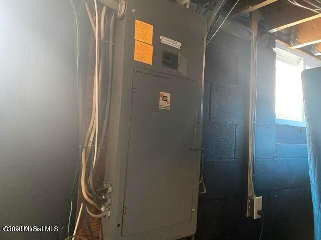 19 Center White Creek Lane, White Creek, NY 12057