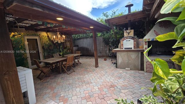 3511 SW 105th ct, Miami, FL 33165