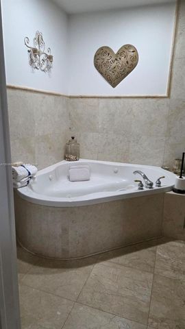 3511 SW 105th ct, Miami, FL 33165