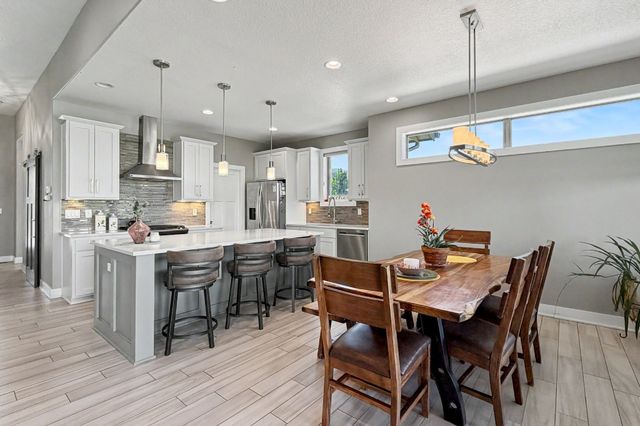 532 NE Westgate Drive, Waukee, IA 50263