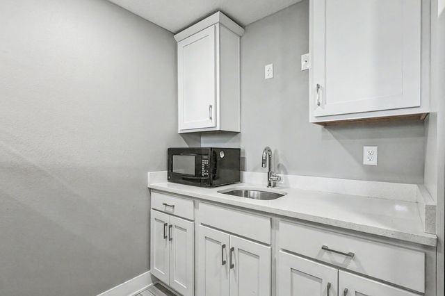 532 NE Westgate Drive, Waukee, IA 50263