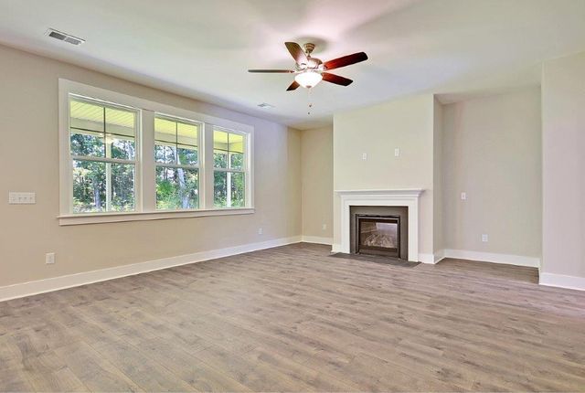 222 Creek Pointe Drive, Moncks Corner, SC 29461