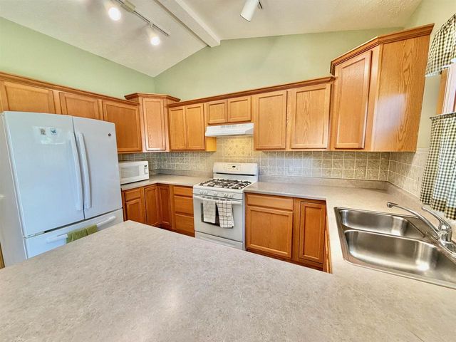 4630 Glacier View Drive, Milton, WI 53563