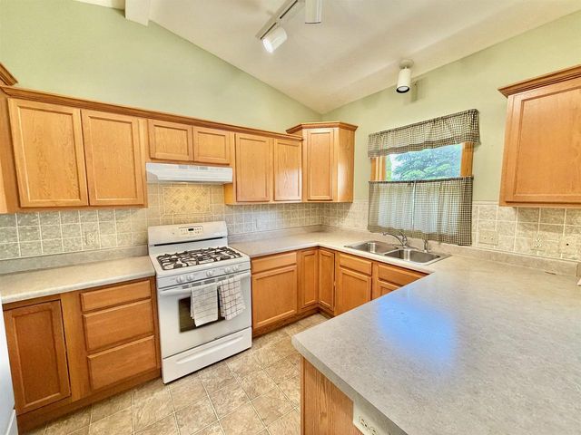 4630 Glacier View Drive, Milton, WI 53563