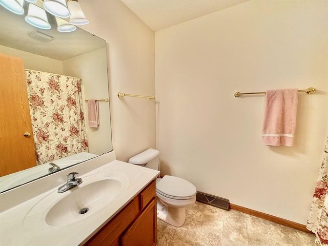 4630 Glacier View Drive, Milton, WI 53563