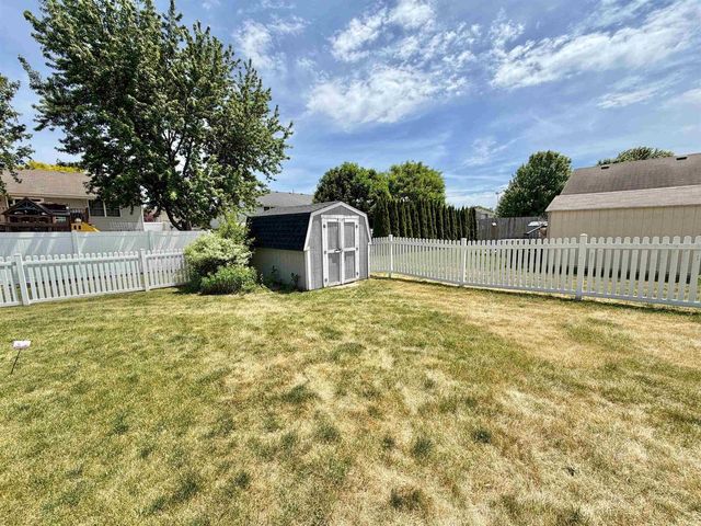 4630 Glacier View Drive, Milton, WI 53563