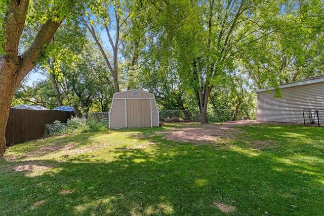 3320 IRIS COURT, Green Bay, WI 54311