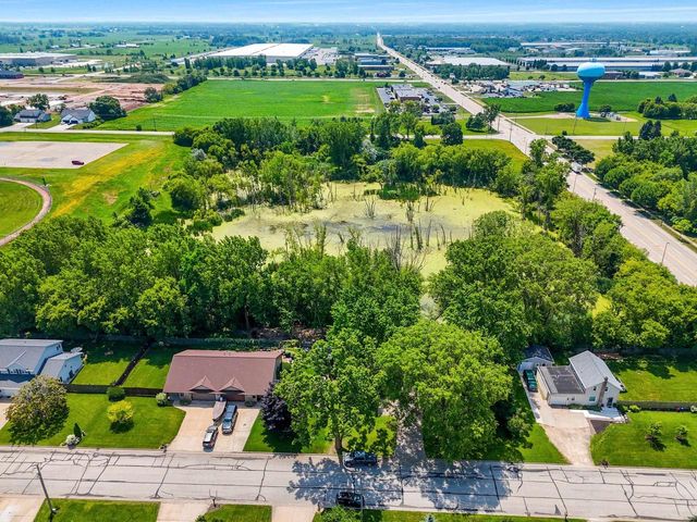 3320 IRIS COURT, Green Bay, WI 54311