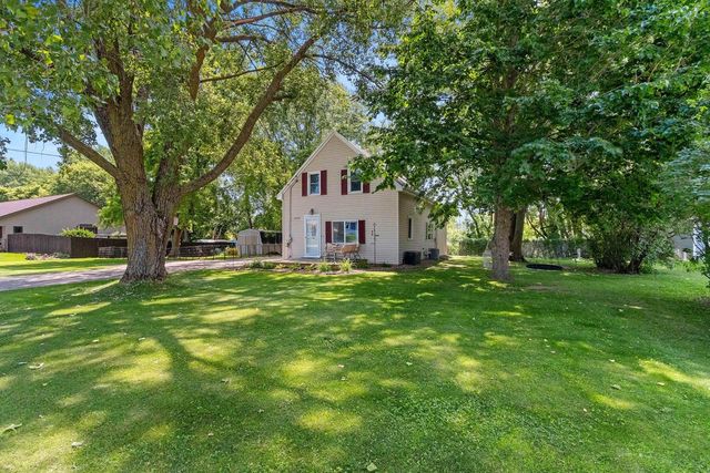 3320 IRIS COURT, Green Bay, WI 54311