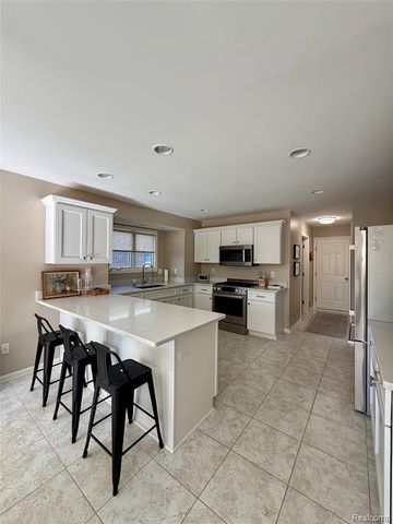 34921 Eberlein Drive, Fraser, MI 48026