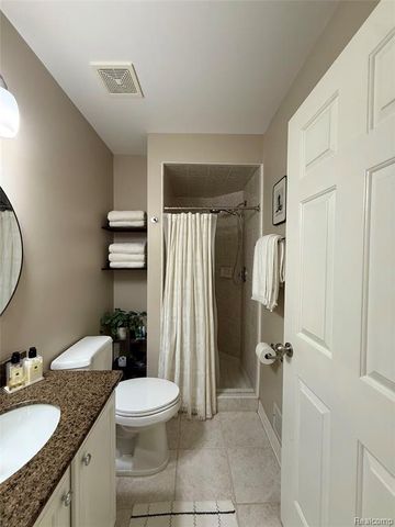 34921 Eberlein Drive, Fraser, MI 48026