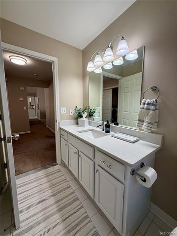 34921 Eberlein Drive, Fraser, MI 48026