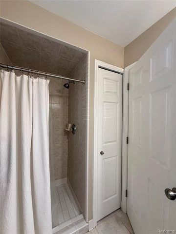 34921 Eberlein Drive, Fraser, MI 48026