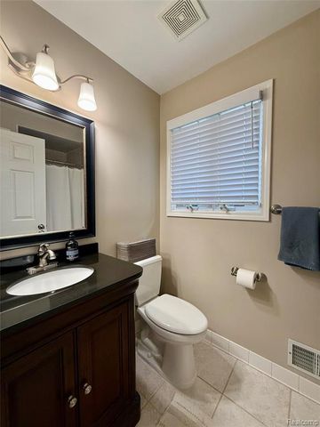 34921 Eberlein Drive, Fraser, MI 48026