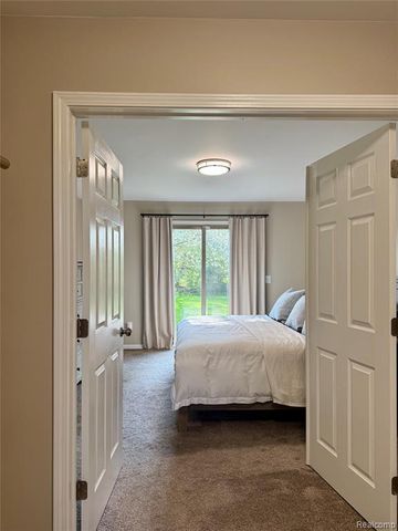 34921 Eberlein Drive, Fraser, MI 48026