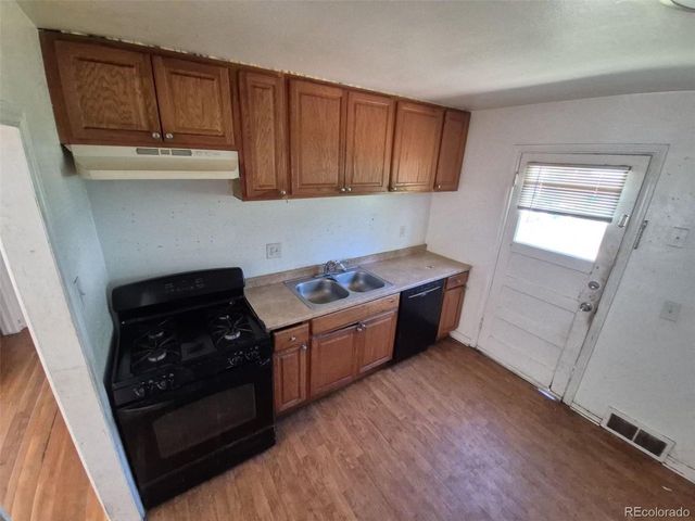 1266 Del Mar Pkwy, Aurora, CO 80010