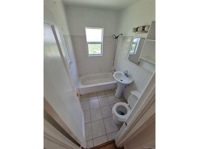 1266 Del Mar Pkwy, Aurora, CO 80010