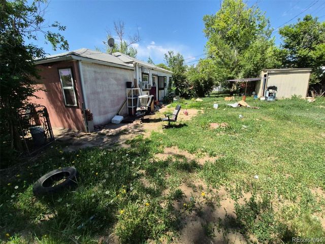 1266 Del Mar Pkwy, Aurora, CO 80010