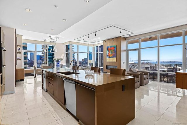 550 Front St 1101, San Diego, CA 92101
