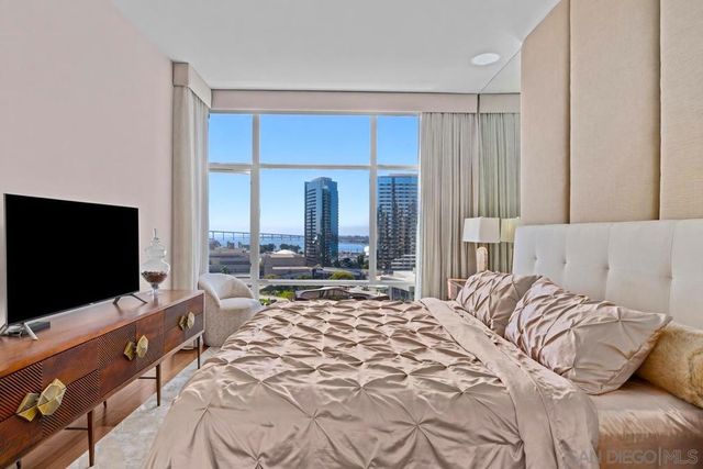 550 Front St 1101, San Diego, CA 92101