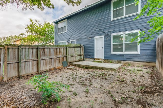 11136 EL SENDERO ST, San Antonio, TX 78233