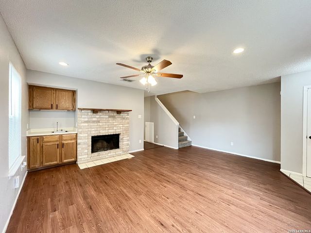 11136 EL SENDERO ST, San Antonio, TX 78233