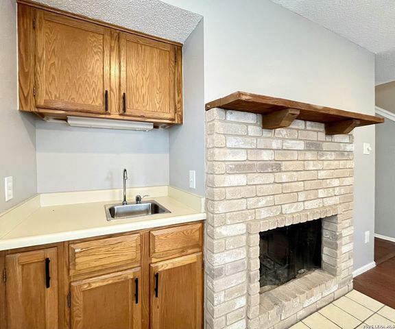 11136 EL SENDERO ST, San Antonio, TX 78233