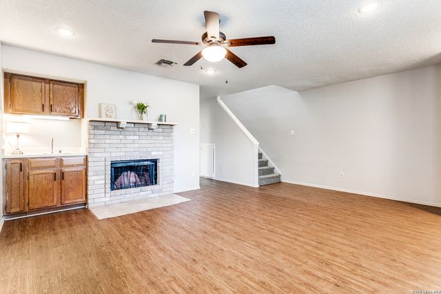 11136 EL SENDERO ST, San Antonio, TX 78233