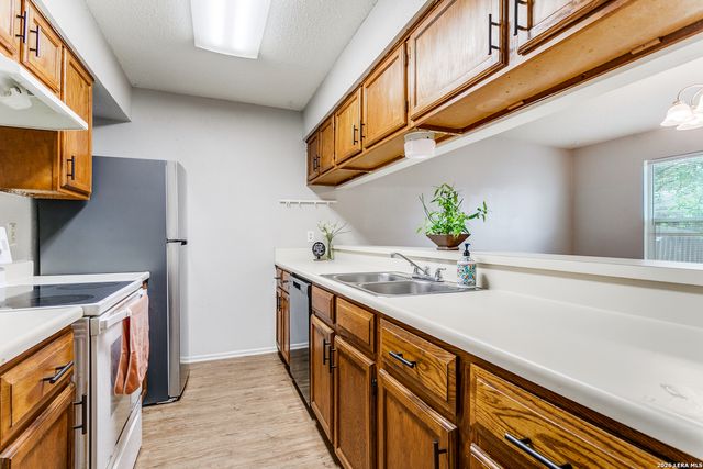 11136 EL SENDERO ST, San Antonio, TX 78233