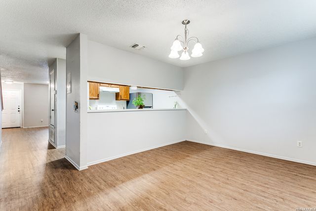 11136 EL SENDERO ST, San Antonio, TX 78233