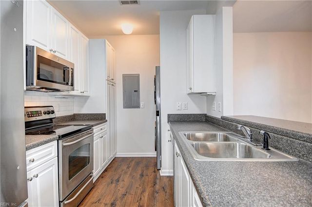 5237 Elston LN, Virginia Beach, VA 23455