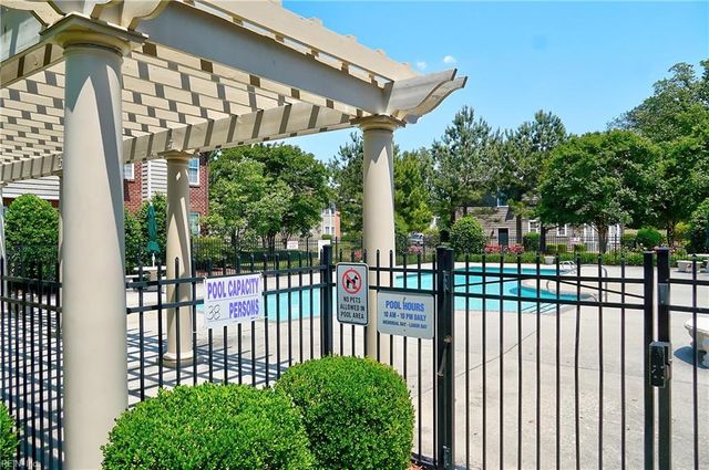 5237 Elston LN, Virginia Beach, VA 23455