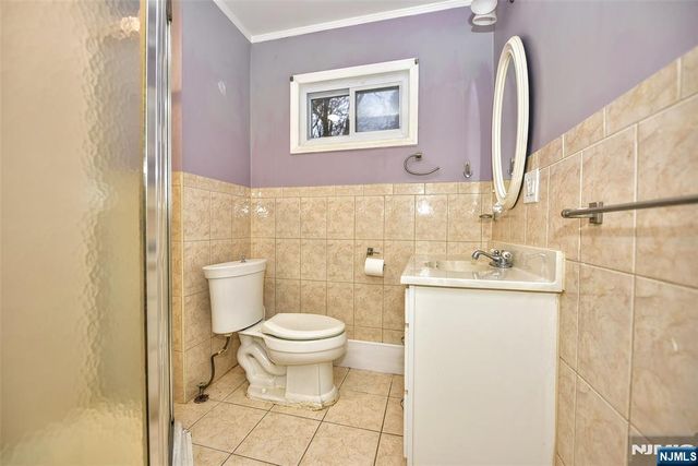 34 Summit Avenue, Waldwick, NJ 07463