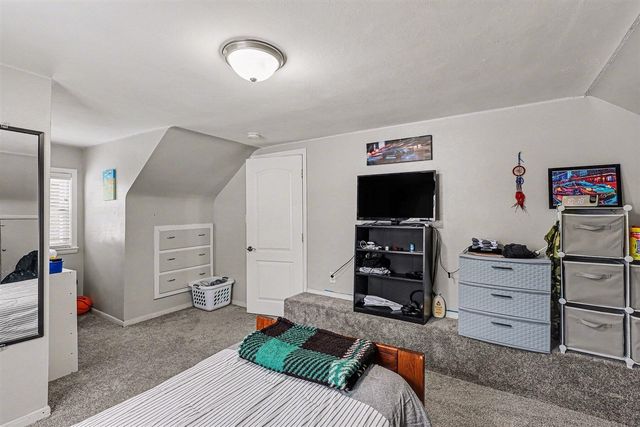 142 First Avenue, Norton Shores, MI 49444