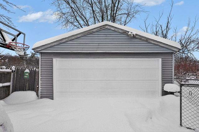 142 First Avenue, Norton Shores, MI 49444