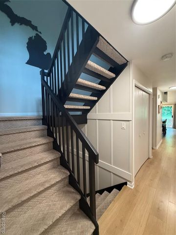 571 Park Place, Saline, MI 48176